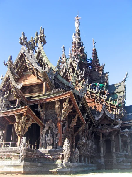 Ahşap Budist tapınağı doğru Pattaya — Stok fotoğraf