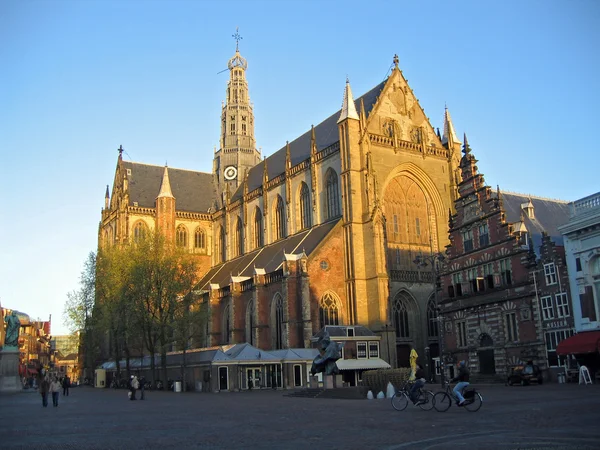 Holanda, praça principal da cidade de Haarlem . — Fotografia de Stock