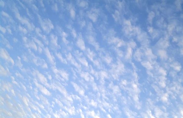 Хмари в небі — стокове фото