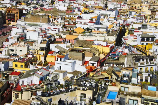 Velho bairro em Sevilha — Fotografia de Stock