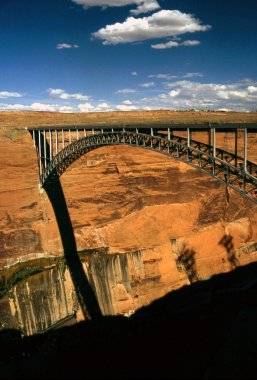 Glen canyon üzerinde köprü