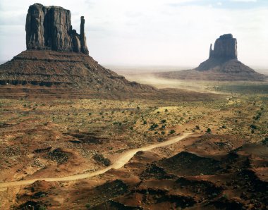 Monument valley, eldivenler, arizona