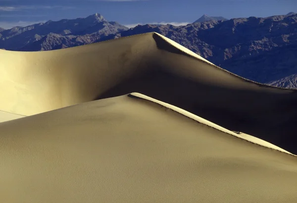 Piaszczyste wydmy, doliny śmierci — Zdjęcie stockowe