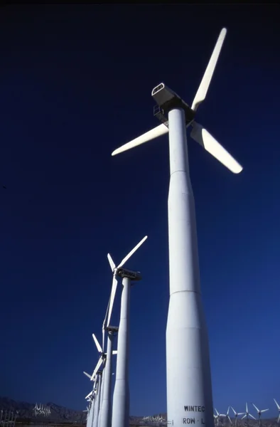 Вітряні генератори — стокове фото