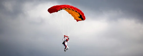Paraquedista — Fotografia de Stock