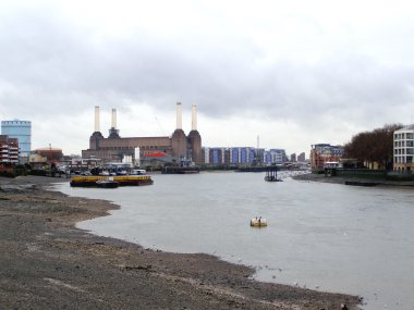 Londra battersea powerstation