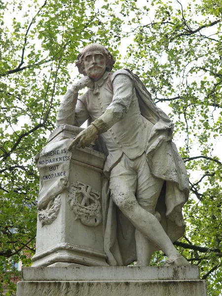 Шекспировская статуя — стоковое фото