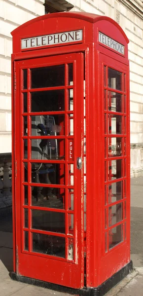 Лондон телефонній будці — стокове фото