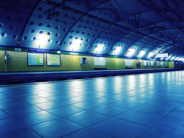 Tube station — Stock Photo, Image