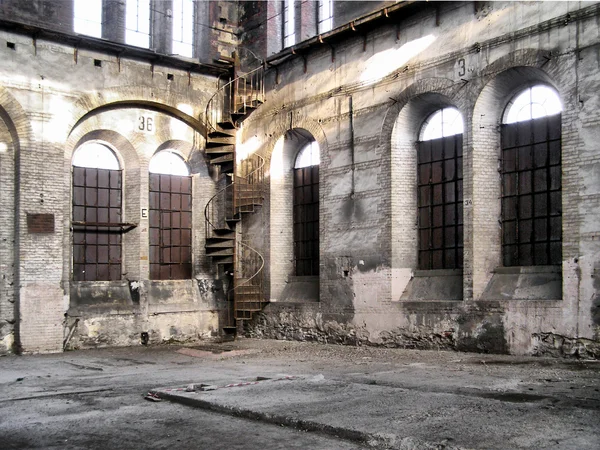 Elhagyott gyárban — Stock Fotó