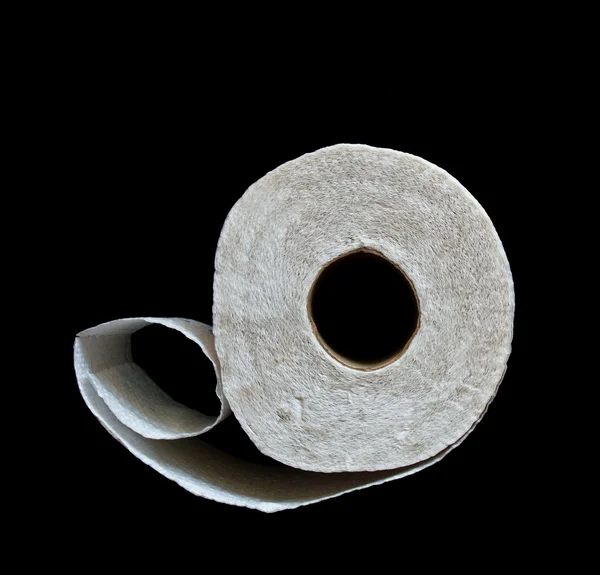 Biały papier toaletowy na czarnym tle — Zdjęcie stockowe