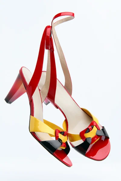 Par de calçado feminino de verão brilhante — Fotografia de Stock