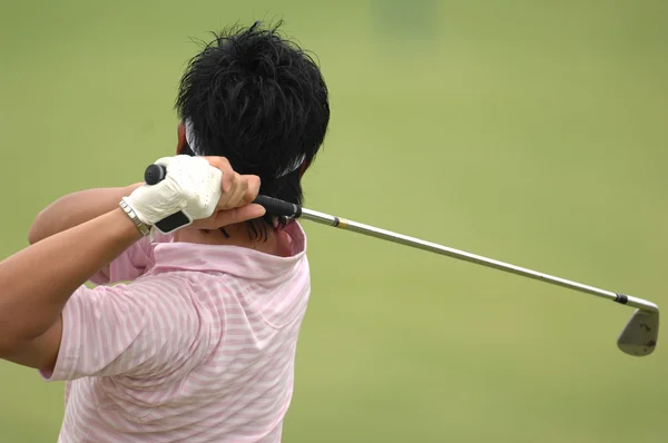 Male golfer hit ball — Stock Photo, Image