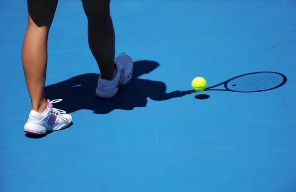女子テニス プレーヤーの足 — ストック写真