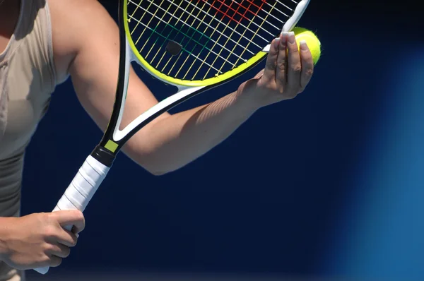 テニスボールとラケットの女性 ストック画像