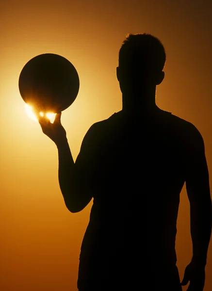 Straßenbasketballer-Silhouette — Stockfoto