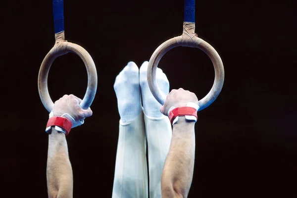 Male gymnast on rings — Stock Photo, Image