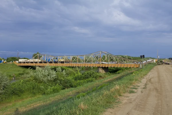 Roest op oude brug — Stockfoto