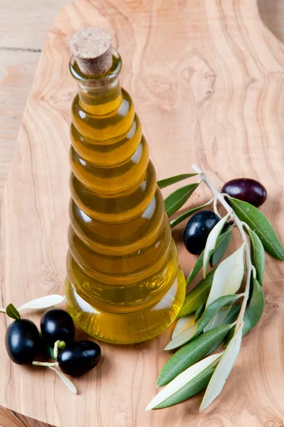 Láhev olivového oleje — Stock fotografie