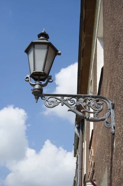 Gammal lampa i zamosc Polen — Stockfoto
