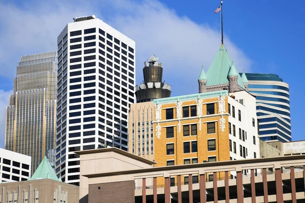 Edifícios coloridos em Minneapolis — Fotografia de Stock