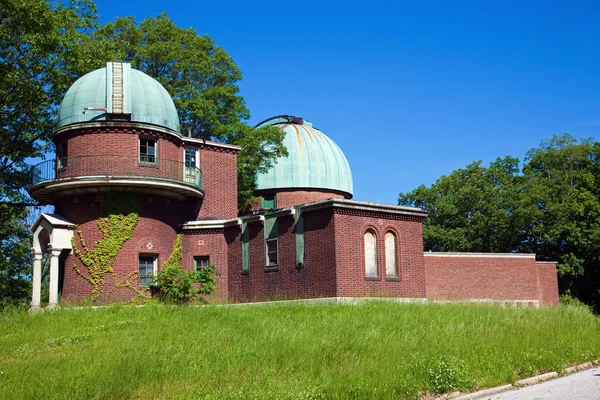 Övergivna observatory — Stockfoto