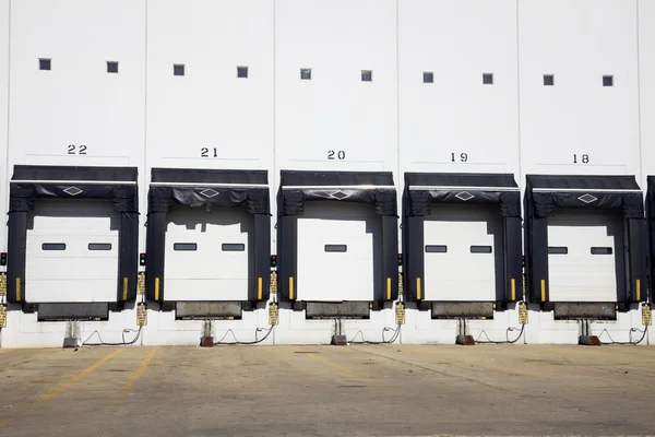 Empty Loading Dock — Stock Photo, Image