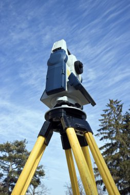 Theodolite clipart