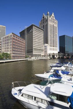 River in Milwaukee clipart