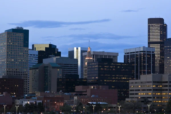 Ficar escuro em Denver — Fotografia de Stock