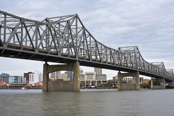 Мосту в місті Peoria — стокове фото