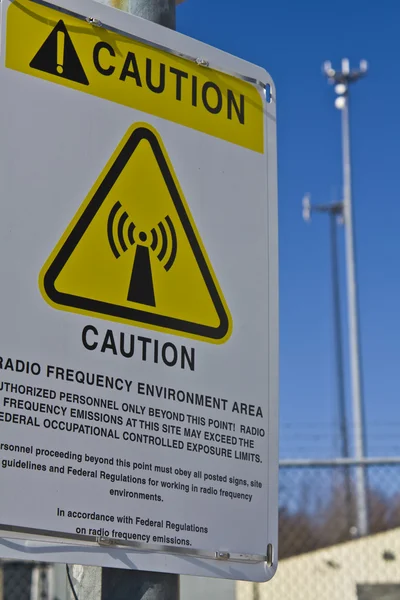 Precaución - Área de radiofrecuencia — Foto de Stock