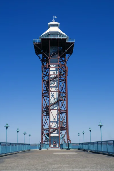 Věž ve městě erie — Stock fotografie