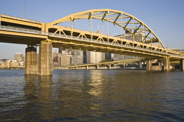 Мост Питтсбурга — стоковое фото