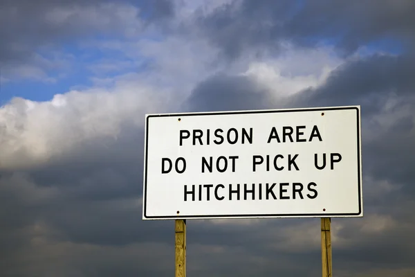 Prison obszar - nie odebrać autostopowiczów — Zdjęcie stockowe