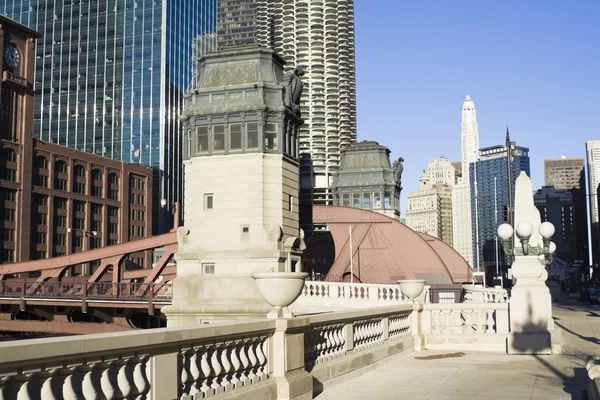 在芝加哥的历史性桥 — 图库照片