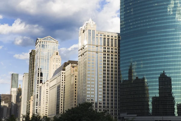Архитектура Чикаго-Ривер — стоковое фото
