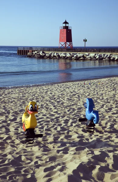Toys on the beach — Stock Photo, Image