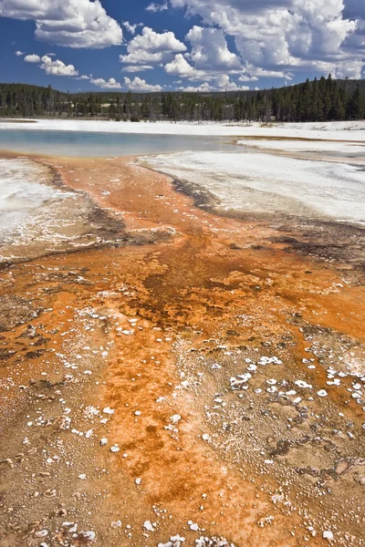 Piscina naranja en Yellowstone — Foto de Stock