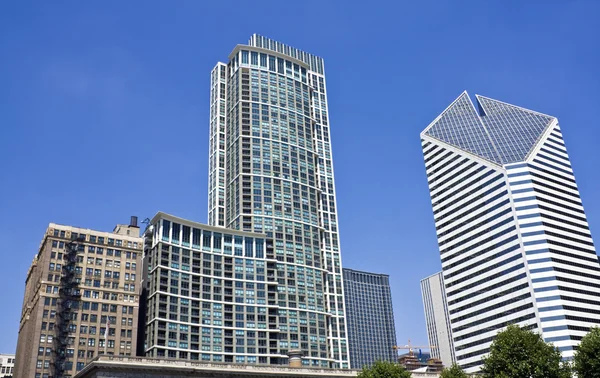 Edificios de oficinas en chicago — Stockfoto