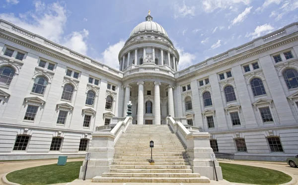 Madison, Wisconsin - állam Capitol — Stock Fotó
