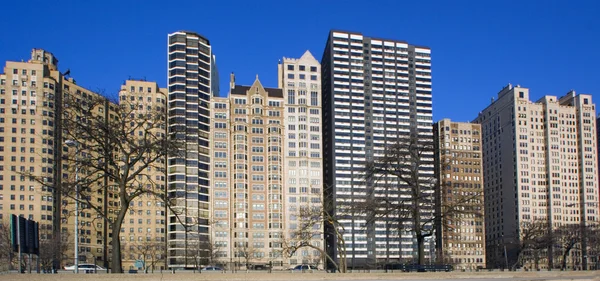 Budynki przy brzegu jeziora drive w chicago — Zdjęcie stockowe