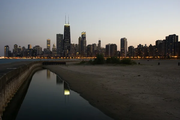 Downtown chicago gezien vanaf de noordkant — Stockfoto