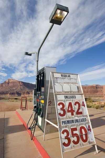 Remote Gas Station in Utah — Stock Photo, Image