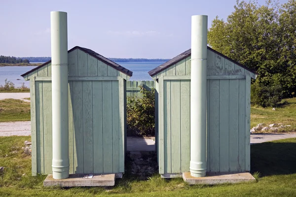 Plajda tuvaletler — Stok fotoğraf