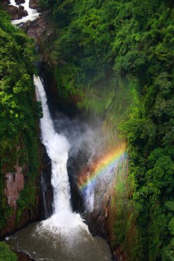 Haew-Narok waterfall clipart