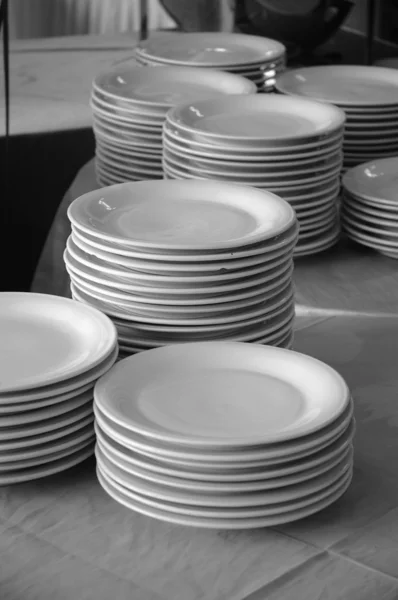 Stack of white plates — Stock Photo, Image