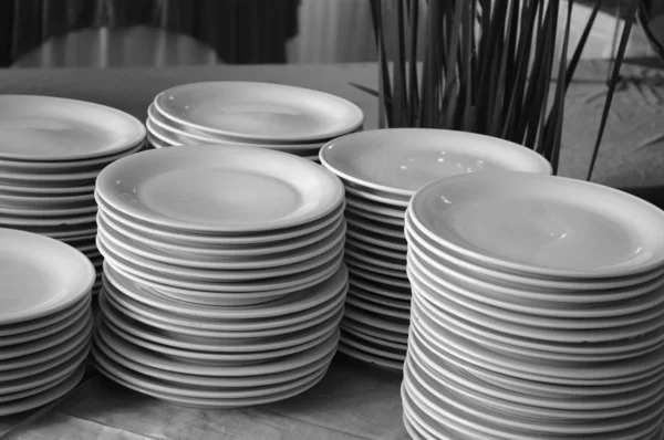 Montón de platos blancos — Foto de Stock