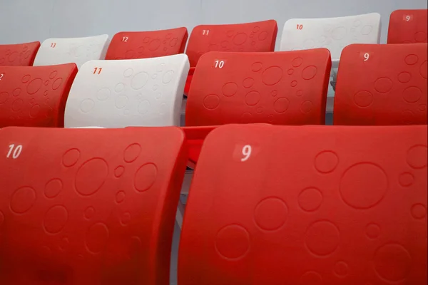 Sedili tribuni rossi — Foto Stock