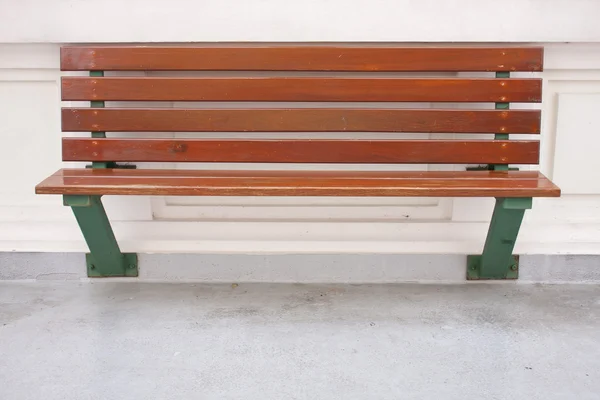 Dřevěných lavička — Stock fotografie